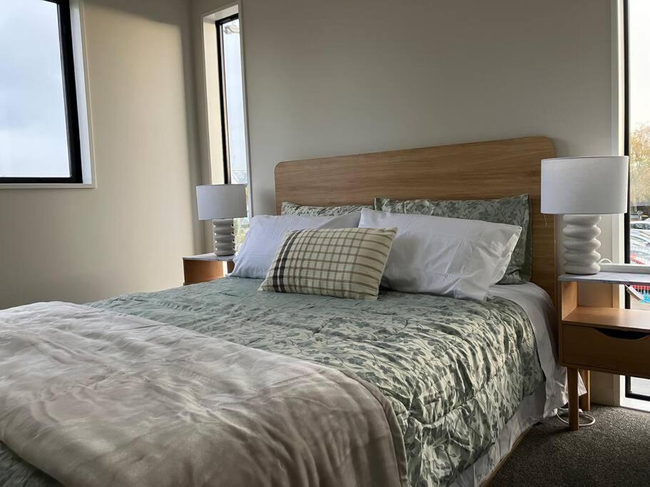 2-Bedroom Ensuite, Close To City, Comfortable, Accessible With Own Parking クライストチャーチ エクステリア 写真