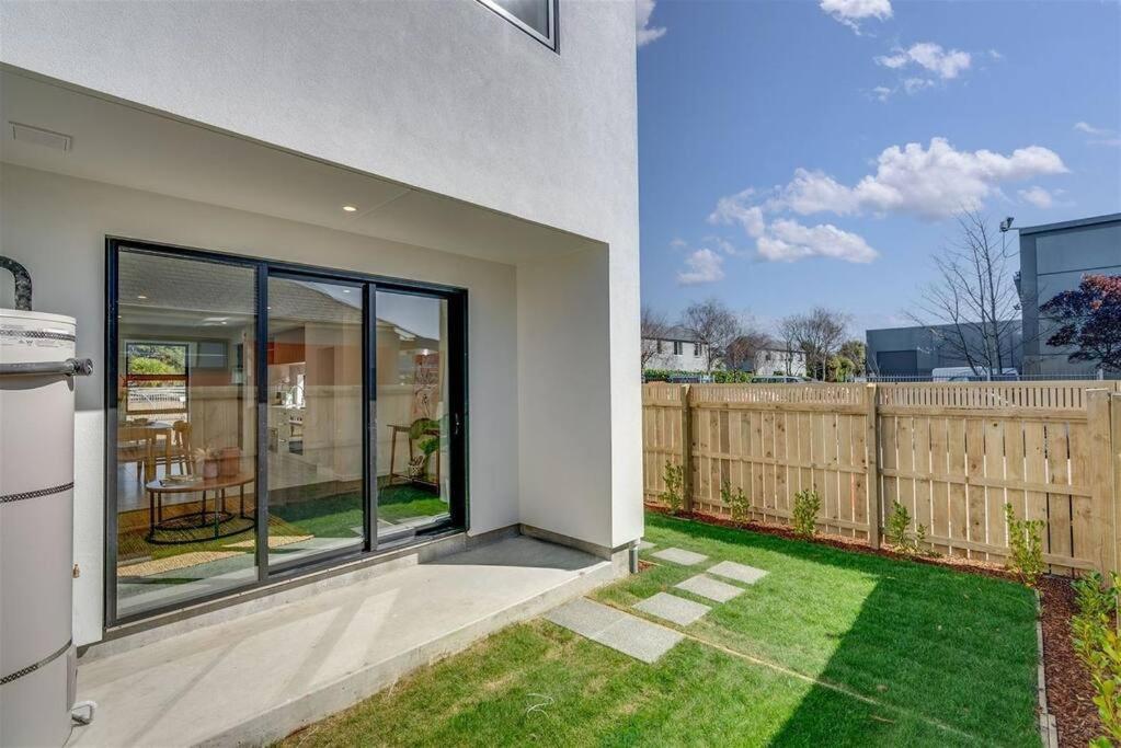 2-Bedroom Ensuite, Close To City, Comfortable, Accessible With Own Parking クライストチャーチ エクステリア 写真